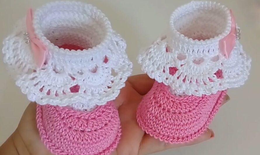 Crochet Adorable Pink & White Lacy Baby Booties: Video tutorial