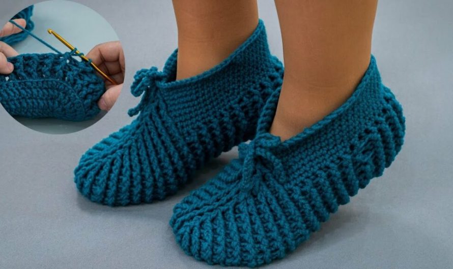 How to Make Simple slippers with a hook crochet in one evening – easy and elegant!